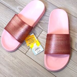 (1-0028)   Cat & Jack  Slip-On Sandals Sz XL (6)